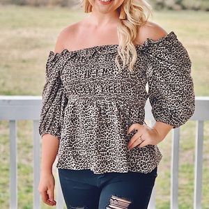 Off shoulder leopard print top